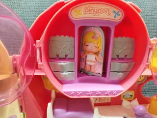 Casa muñecas maletín Pin y Pon