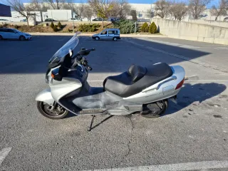 Suzuki Burgman 650cc