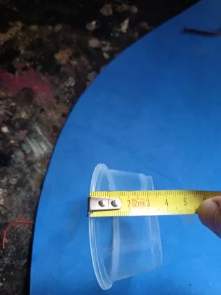 Cápsulas transparentes o salseras