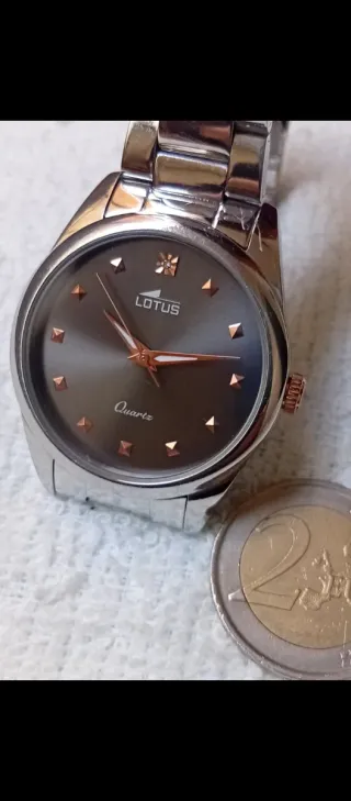 Reloj LOTUS