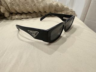 Gafas de sol Prada negras