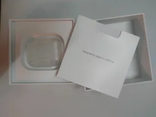 Caja AirPods Apple Blanca