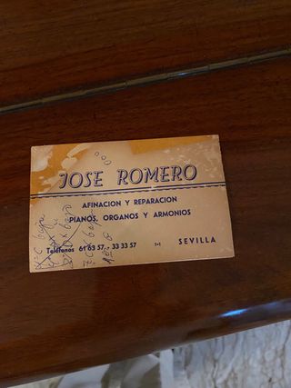 Piano Vertical Madera