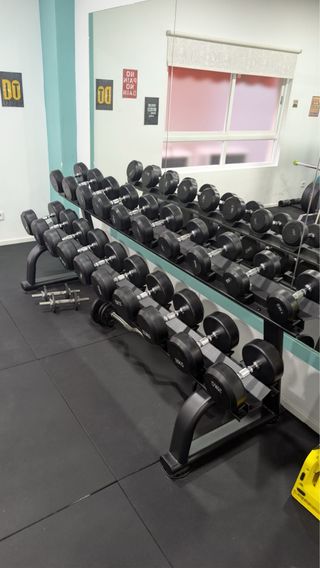 Pack Mancuernas 7-30kg con Soporte