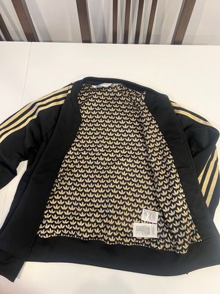 Chaqueta Adidas Originals Negra y Dorada
