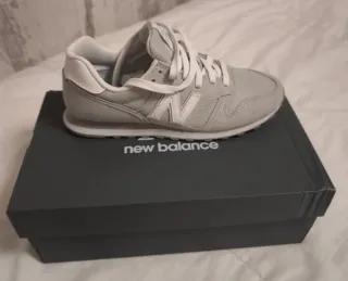 Zapatillas New Balance Mujer Gris/Blanco