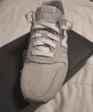 Zapatillas New Balance Mujer Gris/Blanco