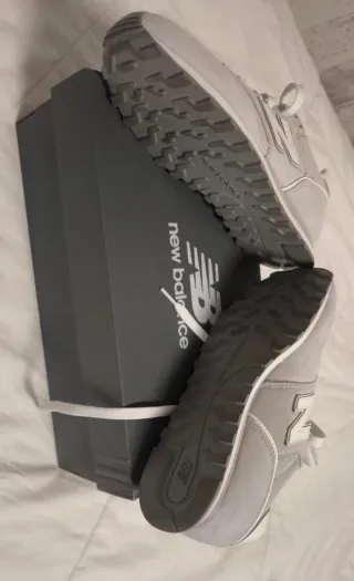 Zapatillas New Balance Mujer Gris/Blanco