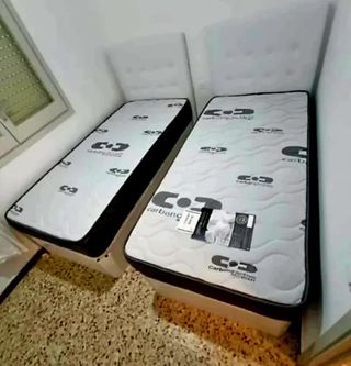 Canapés individuales con colchón