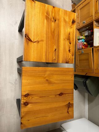 Due tavoli in legno massello e ferro