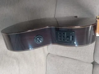 Guitarra flamenca ctw autoamplificada