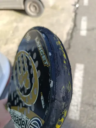 Pala Pádel Bullpadel Lancet 38