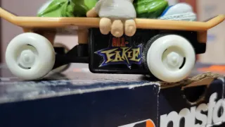 Muñeco coleccionismo patinador