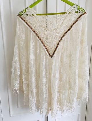 Blusa Poncho Encaje Blanco Talla Única