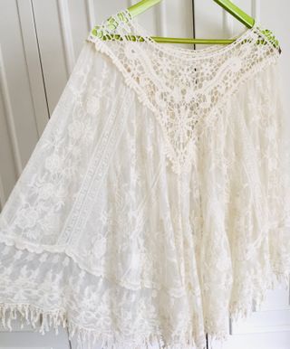 Blusa Poncho Encaje Blanco Talla Única