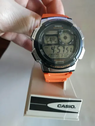 Reloj Casio Digital WR100M Naranja/Plata