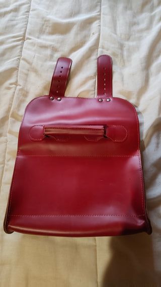 Bolsos a la venta. 3€ cada uno.