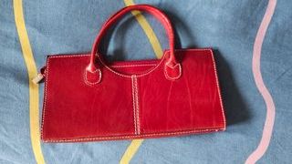 Bolsos a la venta. 3€ cada uno.