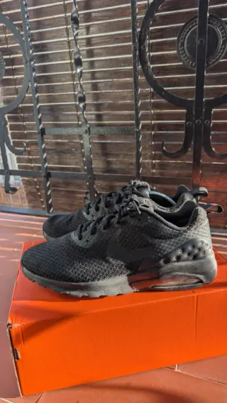 Zapatillas Nike Air Max Motion LW Negras