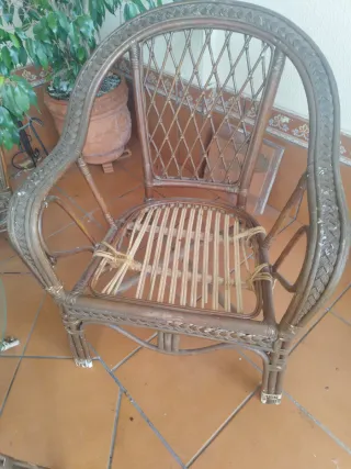 Muebles de ratán y bambú para pintar o barniz