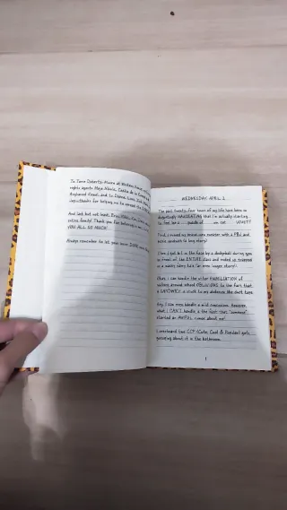 Dork Diaries 9: Tales from a Not-So-Dorky Drama...