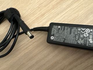 Alimentatore HP 45W HSTNN-DA40