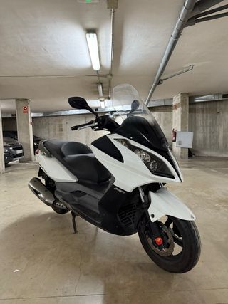 Kymco Superdink 300