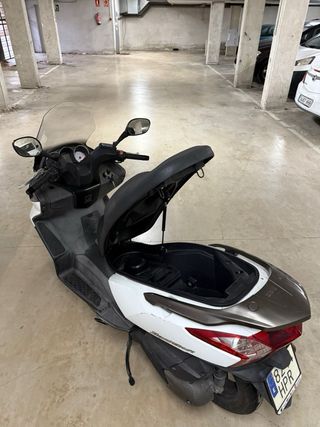 Kymco Superdink 300