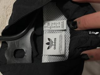 Chaqueta Adidas Negra y Blanca