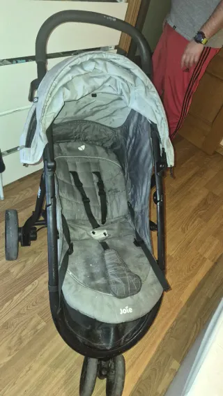 Silla de paseo Joie gris