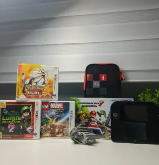 Nintendo 2DS con 3 giochi, custodia, caricabatterie e pennino