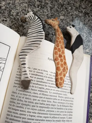 Lote tres marcapáginas animales madera