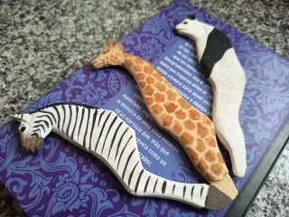 Lote tres marcapáginas animales madera