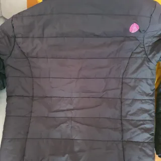 Chaquetón acolchado ligero lleva 16