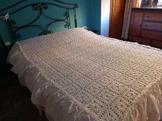 Colcha ganchillo blanca con volantes 150