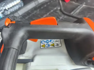 Motosierra Stihl MS 151 TC poda