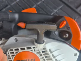 Motosierra Stihl MS 151 TC poda