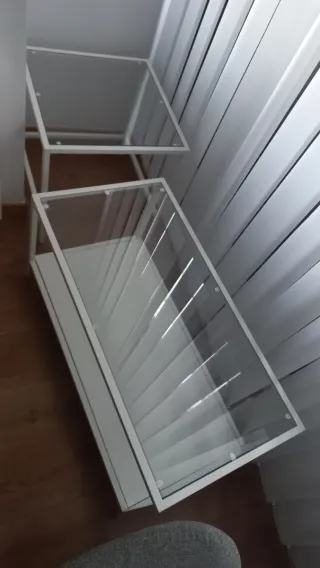 Mesa auxiliar cristal y metal