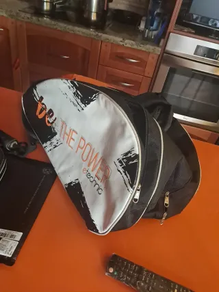 Set di padel: racchette, borsa e scatole