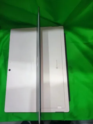 Surface Pro 7 i5 256 GB SSD  8 GB RAM  Impecable +