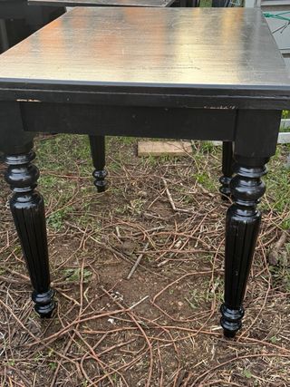 Se vende mesa madera fuerte