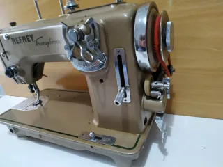Máquina de coser Refrey 427 Transforma