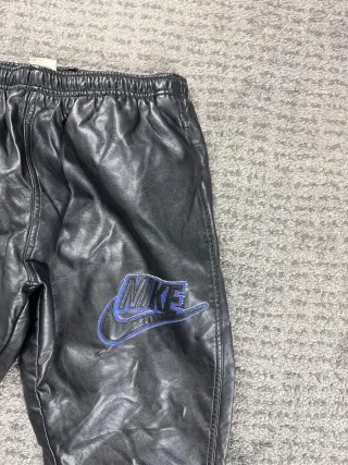 ¡¡OFERTA!! Talla L Pantalón Nike Supreme