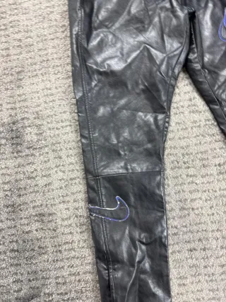 ¡¡OFERTA!! Talla L Pantalón Nike Supreme