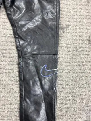 ¡¡OFERTA!! Talla L Pantalón Nike Supreme