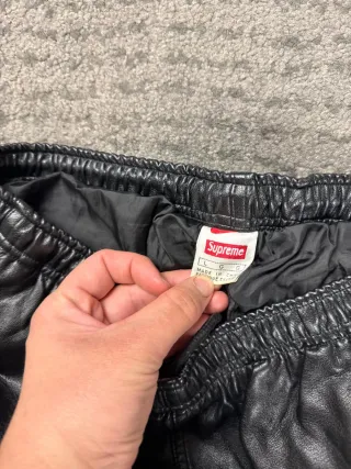 ¡¡OFERTA!! Talla L Pantalón Nike Supreme