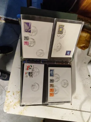 Cartoline e francobolli