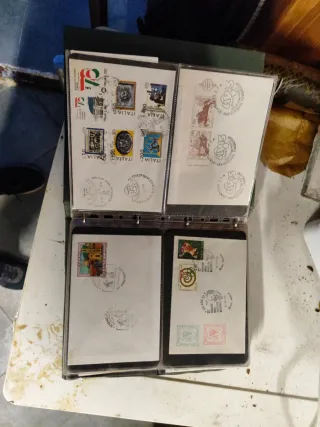 Cartoline e francobolli