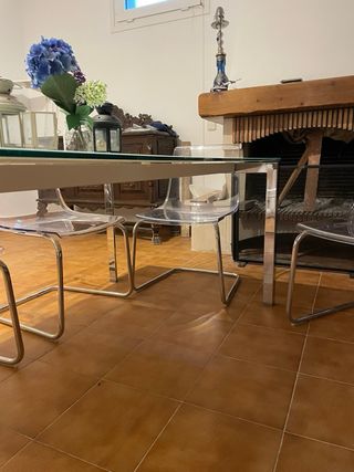 Set da tavolo in vetro e alluminio con 6 sedie