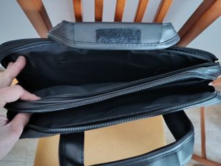 Maletín de piel negro